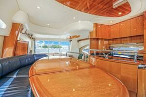 2004 Azimut 62 thumbnail 15
