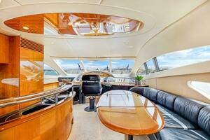 2004 Azimut 62 thumbnail 11
