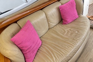 62 Azimut Fly   2004 62ft Azimut Yacht For Sale