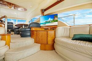 2004 Azimut 62 thumbnail 19