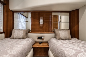 62 Azimut Fly   2004 62ft Azimut Yacht For Sale