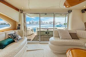 2004 Azimut 62 thumbnail 16