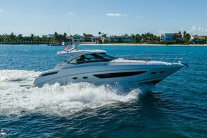T 2013 Sea Ray Sundancer Yacht For Sale in Cancun 