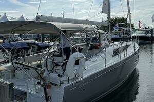 In Stock 37ft Beneteau Yacht For Sale
