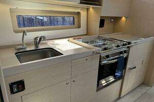 In Stock 37ft Beneteau Yacht For Sale