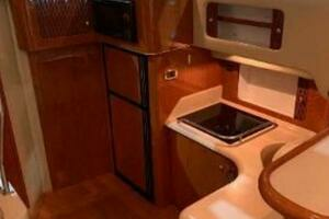 2001 Sea Ray 400 Sedan Bridge thumbnail 8