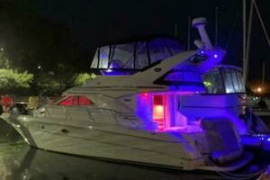 2001 Sea Ray 400 Sedan Bridge thumbnail 6