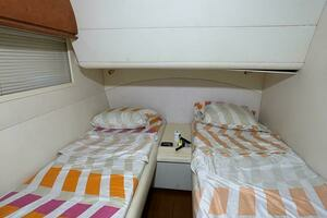 1999 Pershing 54 thumbnail 27