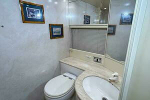 1999 Pershing 54 thumbnail 28