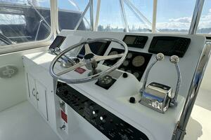 1992 Hatteras 50 Convertible thumbnail 48