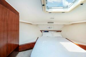 1992 Hatteras 50 Convertible thumbnail 28