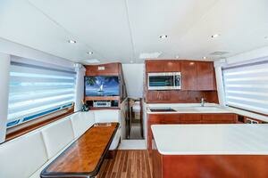 1992 Hatteras 50 Convertible thumbnail 20