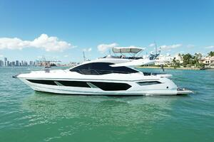 2023 Sunseeker Sport Yacht thumbnail 2