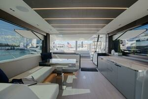 2023 Sunseeker Sport Yacht thumbnail 20