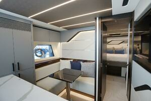 2023 Sunseeker Sport Yacht thumbnail 27