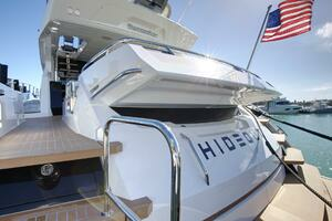 2023 Sunseeker Sport Yacht thumbnail 11