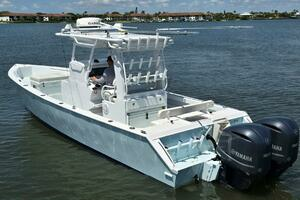 2012 Contender Custom 33 Center Console thumbnail 28