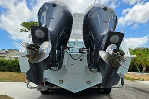 2012 Contender Custom 33 Center Console thumbnail 32