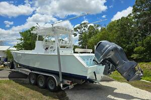 2012 Contender Custom 33 Center Console thumbnail 31