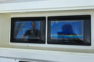 2012 Contender Custom 33 Center Console thumbnail 14