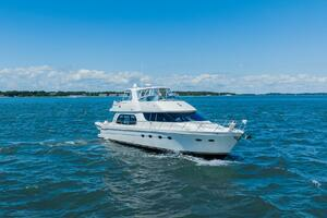 True North 2005 Carver 56 Voyager Yacht For Sale in Greenport NY