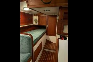 TRILLIUM 42ft Hinckley Yacht For Sale