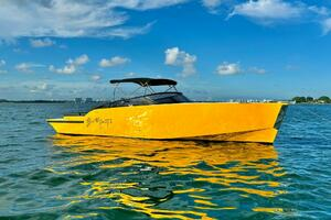 2023 VanDutch Sport 35 thumbnail 9