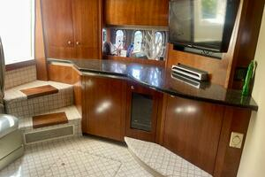 2006 Cruisers Yachts 420 Express thumbnail 17