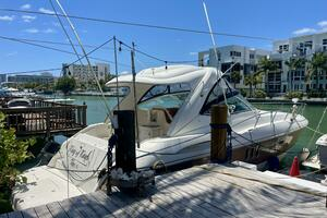 2006 Cruisers Yachts 420 Express thumbnail 7