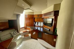 2006 Cruisers Yachts 420 Express thumbnail 18