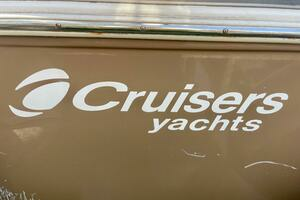 2006 Cruisers Yachts 420 Express thumbnail 2