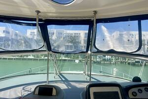 2006 Cruisers Yachts 420 Express thumbnail 12