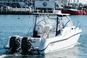 30ft Boston Whaler Yacht For Sale