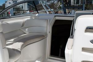 30ft Boston Whaler Yacht For Sale
