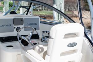 30ft Boston Whaler Yacht For Sale