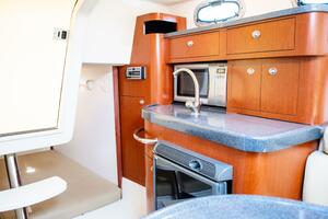 30ft Boston Whaler Yacht For Sale