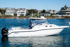 30ft Boston Whaler Yacht For Sale