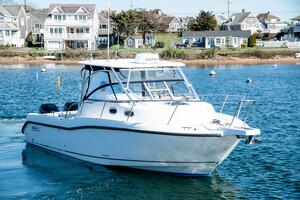 30ft Boston Whaler Yacht For Sale