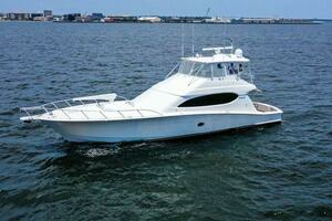 2007 Hatteras 68 Convertible thumbnail 1