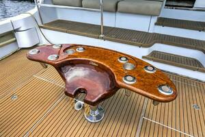 2007 Hatteras 68 Convertible thumbnail 5