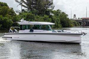  2024 Axopar 37XC CROSS CABIN Yacht For Sale in Fort Lauderdale FL
