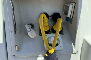 AZZURO 37ft Four Winns Yacht For Sale