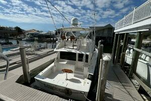 2006 Viking 45 Convertible thumbnail 31