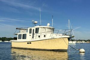 2001 American Tug 34 thumbnail 2