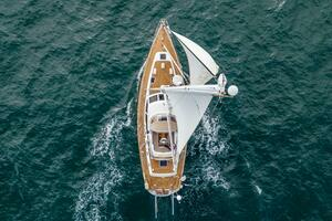  2003 Oyster 53 Yacht For Sale in Marina del Rey CA