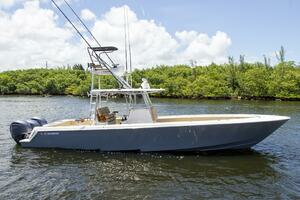  2022 Contender 39ST Yacht For Sale in Fort Lauderdale FL