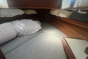 1981 Cape Dory thumbnail 24