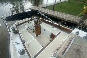 1981 Cape Dory thumbnail 11