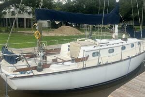 1981 Cape Dory thumbnail 9