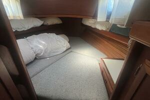 1981 Cape Dory thumbnail 23